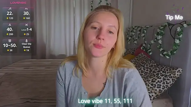Anna Chelsea online show from 05/13/26, 01:03