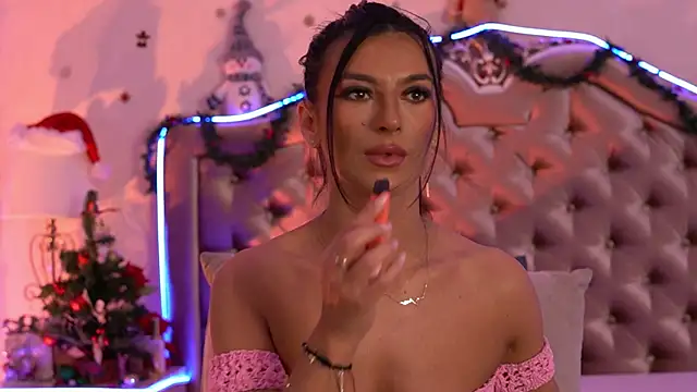 KinkyAmelie online show from 12/18/25, 06:36