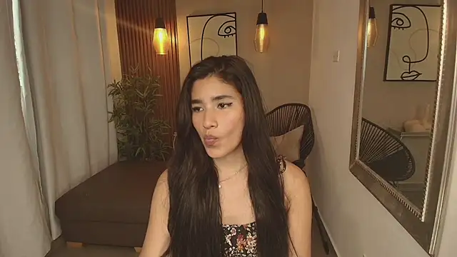 Lia Mar  online show from 09/20/25, 06:20