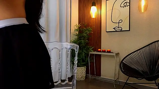 Lia Mar  online show from 11/27/25, 06:10