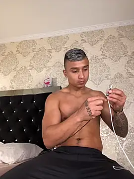 ThiagoBlaze online show from 09/19/25, 02:46