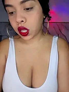 Snapshot of Yemaly_Lee chatting on 05/25/26, 10:49 Yemaly Lee online show from 05/25/26, 10:49