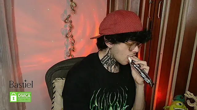 Mihail leroy online show from 10/09/25, 01:36