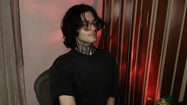 Mihail leroy online show from 07/11/26, 03:42