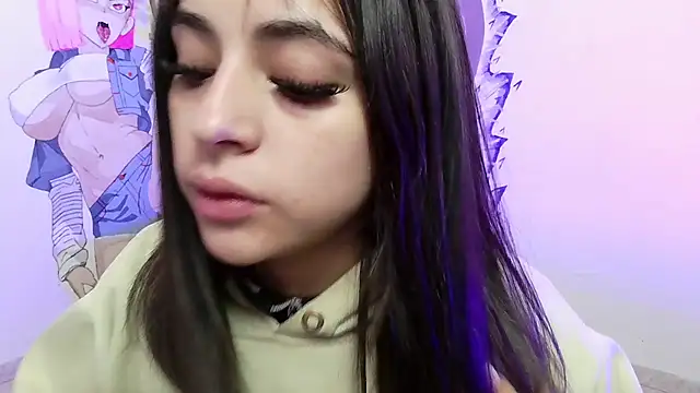 sofi lara28 online show from 06/02/26, 01:02