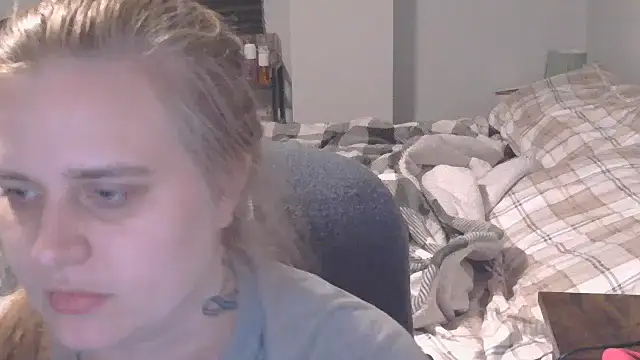 Sexyblonde12344 online show from 11/02/25, 11:40