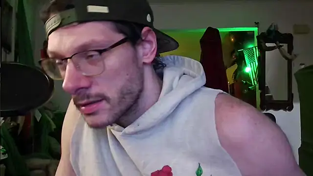 MasterDaddyCool online show from 10/20/25, 02:01