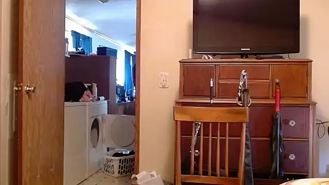 Snapshot of spicyphoenix chatting on 09/18/25, 07:27 spicyphoenix online show from 09/18/25, 07:27