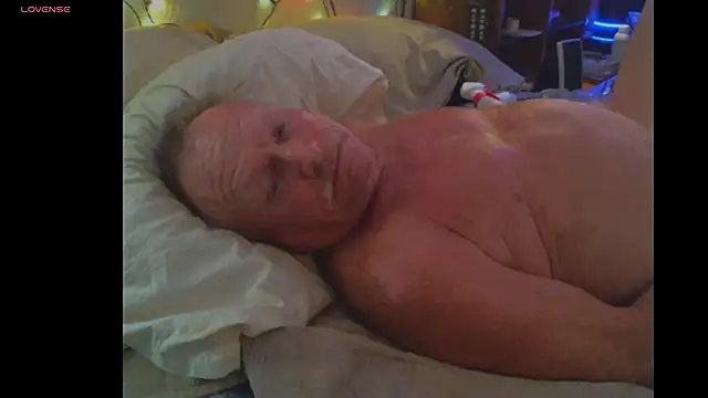 Pussyeat2please online show from 10/01/25, 11:16