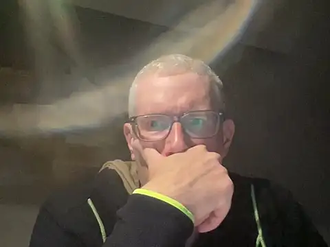 choupipat1 online show from 09/27/25, 10:26