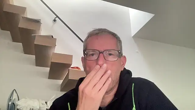 Snapshot of choupipat1 chatting on 05/22/26, 06:53 choupipat1 online show from 05/22/26, 06:53