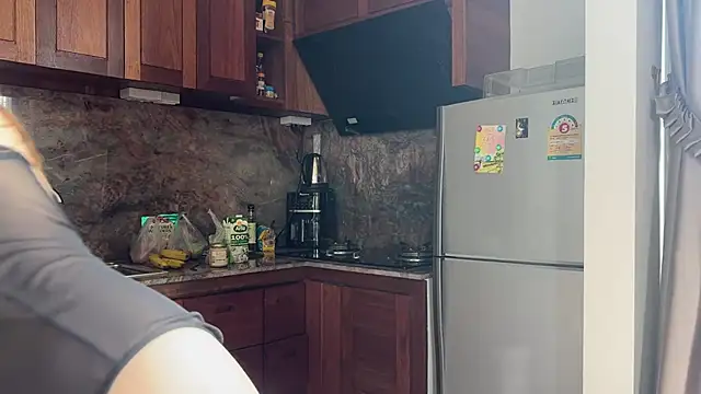 Stellamarbella online show from 10/25/25, 04:53