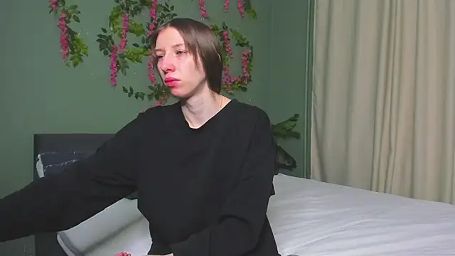 Lisbeth  Salander online show from 12/22/25, 02:19