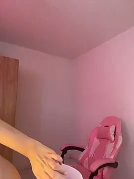 mandy222  online show from 04/12/26, 09:42