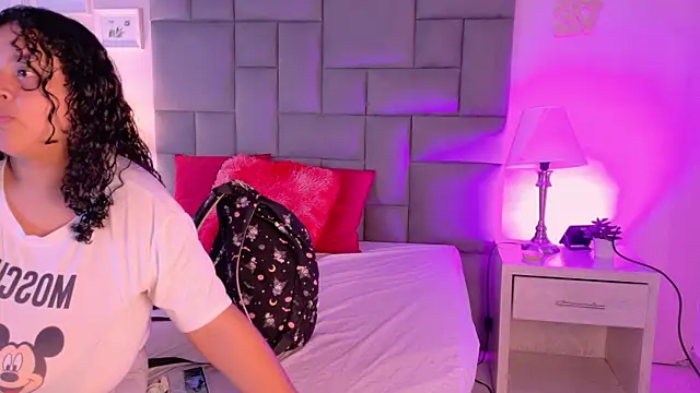 KITY HILL online show from 09/30/25, 05:23