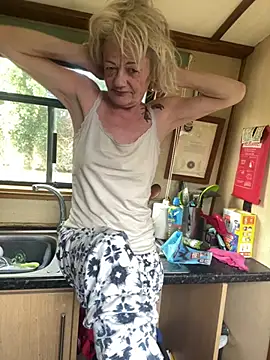 ladyboatlady online show from 04/05/26, 08:44