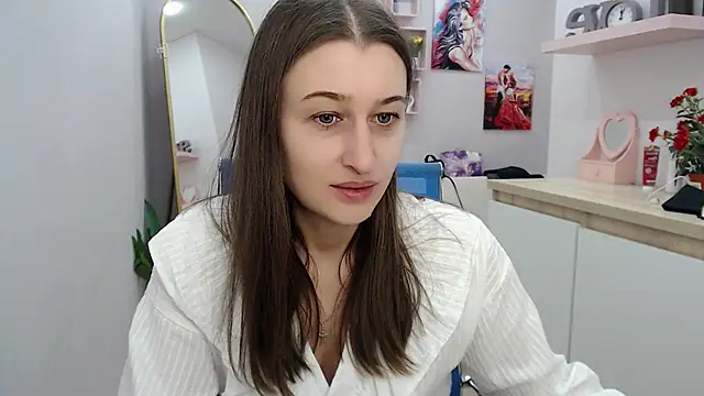 muriel elvin online show from 11/25/25, 09:09