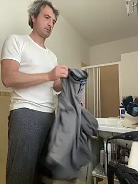 sasatimido online show from 04/18/26, 05:44