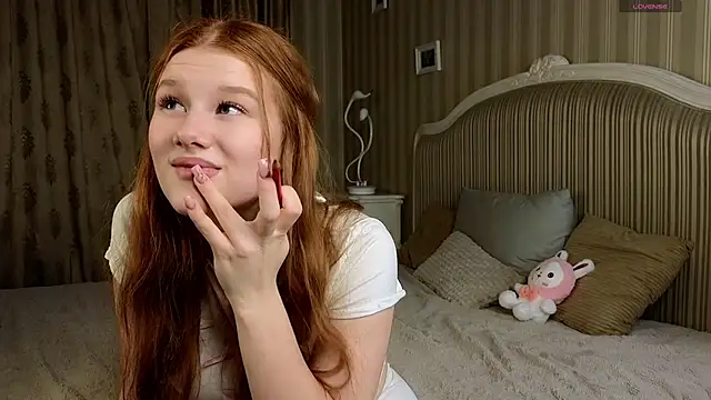 Juuulia  online show from 11/07/25, 02:28