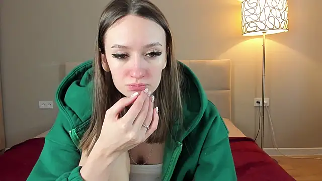 cutienaughtygirl online show from 12/05/25, 09:40