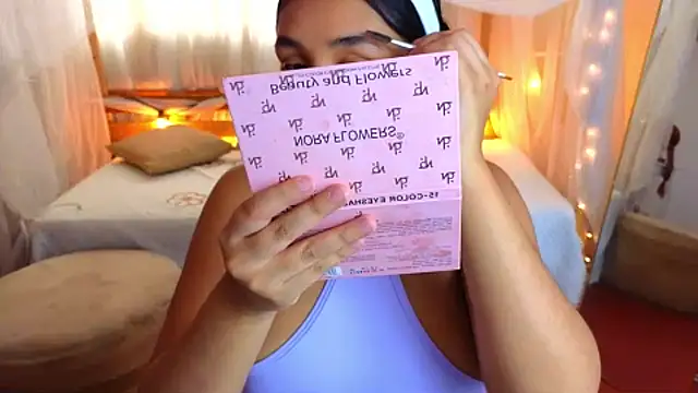 loreaniss online show from 10/21/25, 07:47