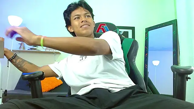 dreyk20 online show from 11/25/25, 01:55