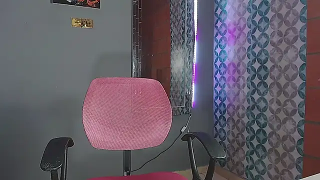 briamhoconor xh online show from 04/15/26, 02:40