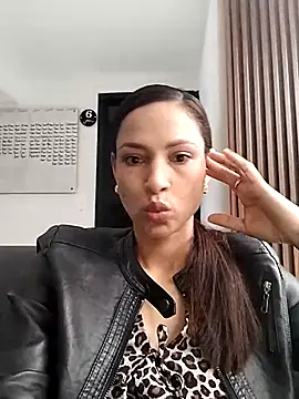 SofiaDelicia online show from 10/12/25, 01:43