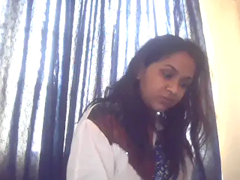 Snapshot of cute_indianxo chatting on 09/14/25, 10:03 cute indianxo online show from 09/14/25, 10:03