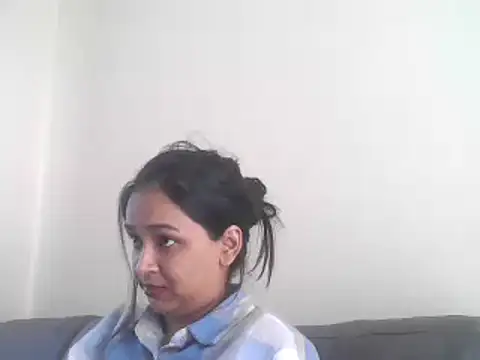 Snapshot of cute_indianxo chatting on 10/06/25, 11:40 cute indianxo online show from 10/06/25, 11:40