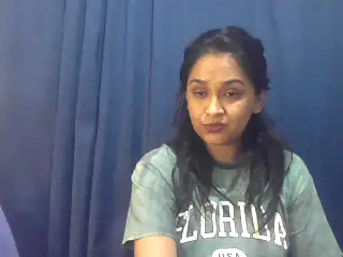 Snapshot of cute_indianxo chatting on 10/10/25, 09:47 cute indianxo online show from 10/10/25, 09:47
