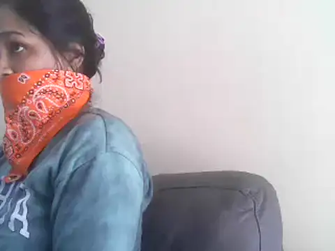 Snapshot of cute_indianxo chatting on 10/11/25, 10:58 cute indianxo online show from 10/11/25, 10:58