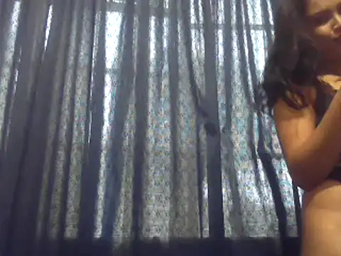 Snapshot of cute_indianxo chatting on 10/19/25, 01:12 cute indianxo online show from 10/19/25, 01:12
