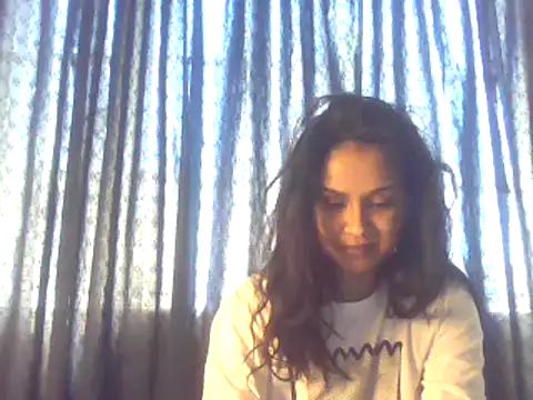 Snapshot of cute_indianxo chatting on 10/21/25, 10:27 cute indianxo online show from 10/21/25, 10:27