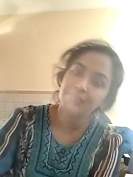 cute indianxo online show from 02/03/26, 05:38