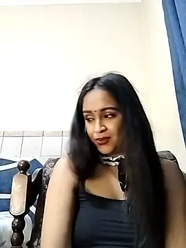 cute indianxo online show from 02/16/26, 10:06