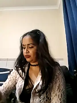 cute indianxo online show from 02/23/26, 06:27