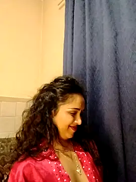 cute indianxo online show from 04/10/26, 07:29