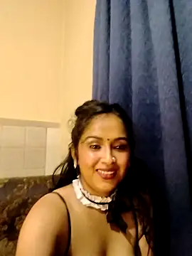 cute indianxo online show from 04/20/26, 07:26