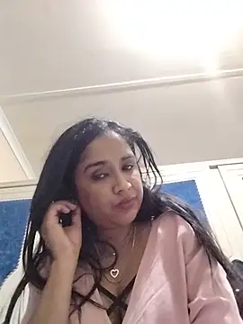 Snapshot of cute_indianxo chatting on 07/13/26, 07:49 cute indianxo online show from 07/13/26, 07:49