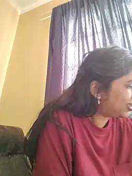 Snapshot of cute_indianxo chatting on 07/15/26, 09:47 cute indianxo online show from 07/15/26, 09:47