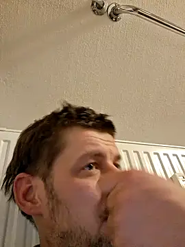 Snapshot of a7ex chatting on 12/02/24, 06:43 a7ex online show from 12/02/24, 06:43