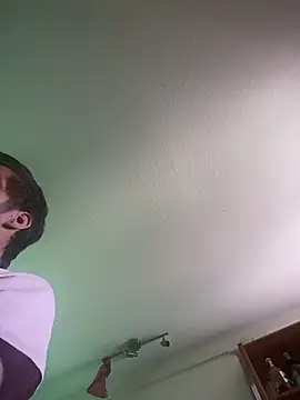 Snapshot of a7ex chatting on 09/21/25, 09:44 a7ex online show from 09/21/25, 09:44