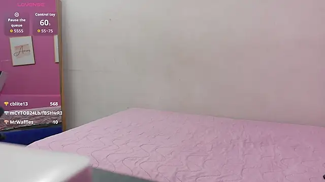 cutepetitee online show from 12/21/25, 08:05