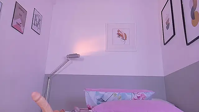 cutepetitee online show from 02/17/26, 07:31