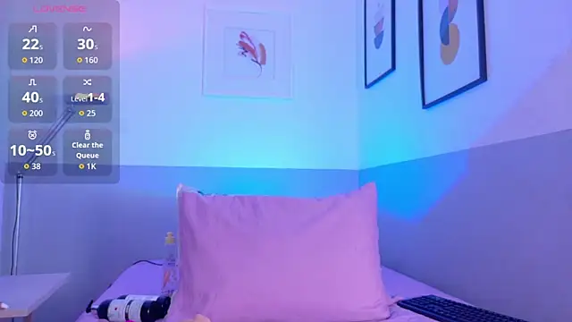 cutepetitee online show from 03/31/26, 07:25