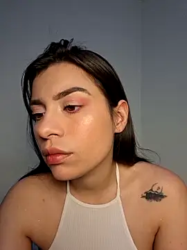 AmaiaSalvatore online show from 09/26/25, 09:41