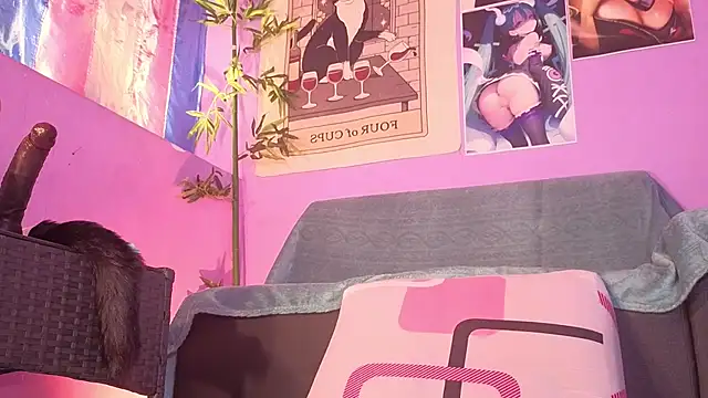 Gaia Gatex online show from 10/20/25, 01:00