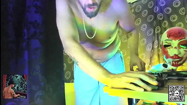 DjDiCKmannOnE online show from 10/14/25, 07:47