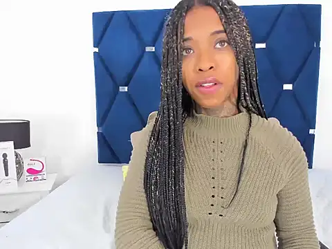 Pauline Fox online show from 10/11/25, 02:22